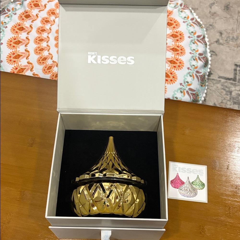 Hershey's Kisses Gold Decorative Candy Dish
